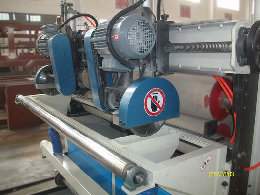Brett-Maschinen-/Fenster-Profil der 915mm 1220mm Wand-WPC, das Maschine 55kw, 37 Kilowatt herstellt