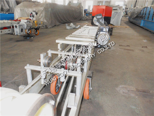 Bewegliche quadratische Downspoutmaschine, Rolle des Blechs 3KW, die Maschinen bildet