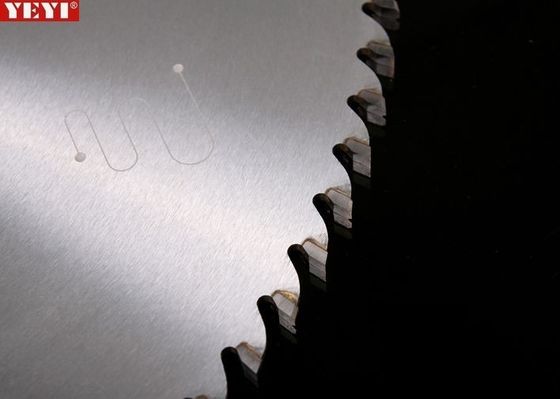 450MM schneidener Acrylaluminiumausschnitt Sägeblätter mit Ceratizit-Spitzen-stillem Kern