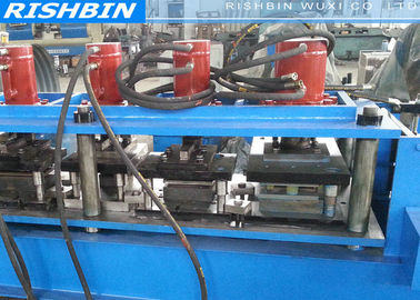 Automatisch 18 Rollen-Türrahmen-Rolle, die Maschine mit hydraulischem Form-Ausschnitt bildet