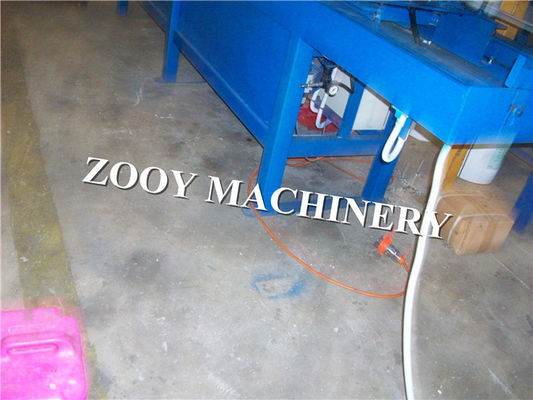 Aluminiumblechtrockenmauer Bolzen und Bahn rollen, Maschine mit hydraulischem Ausschnitt bildend